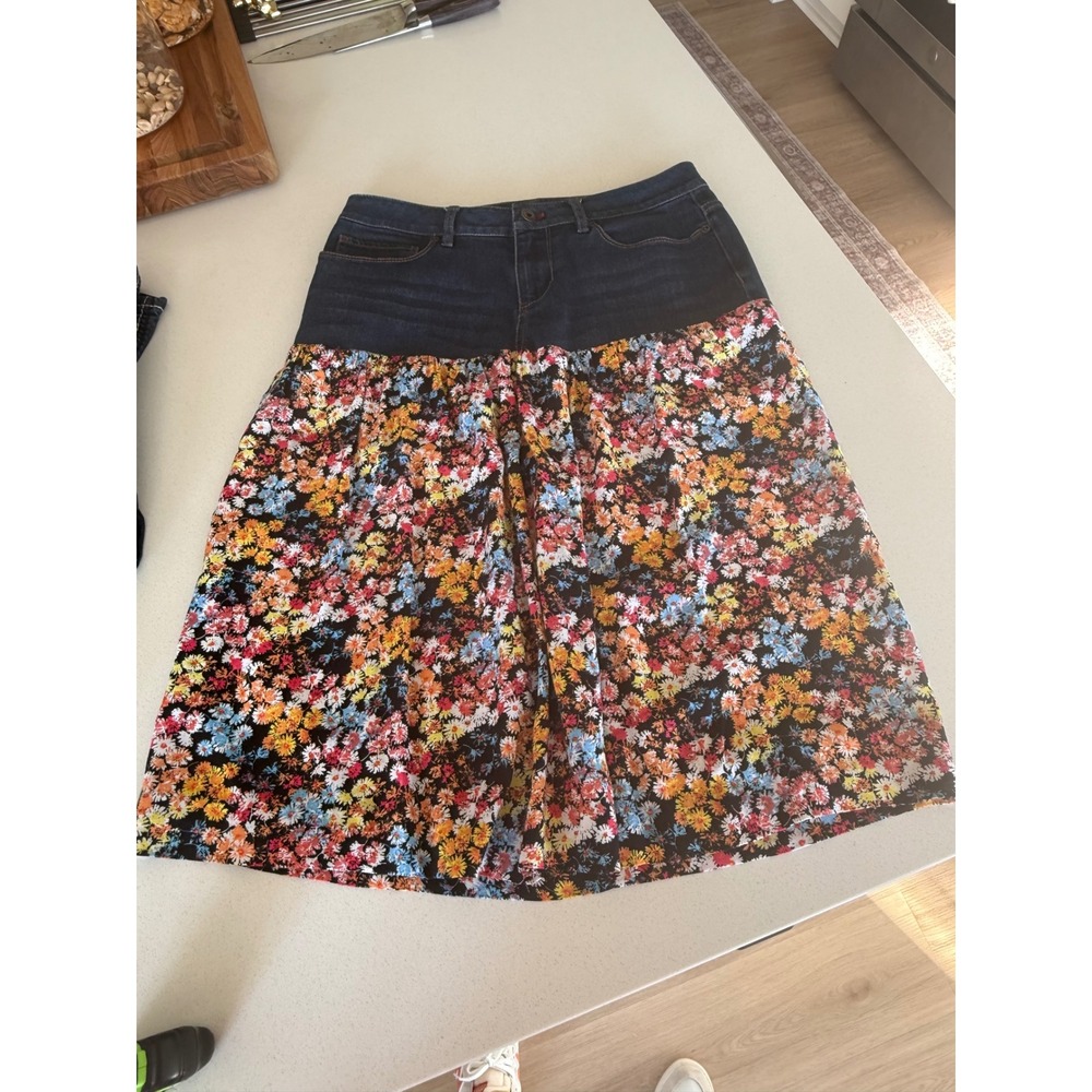 Denim and Floral Mixed Media Knee Length Skirt Multi Color Size 4